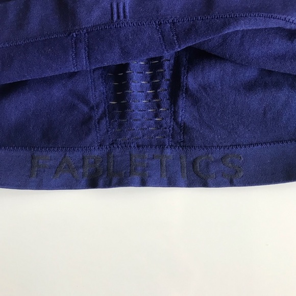 Fabletics Arta Seamless Long Sleeve Top - Picture 5 of 9